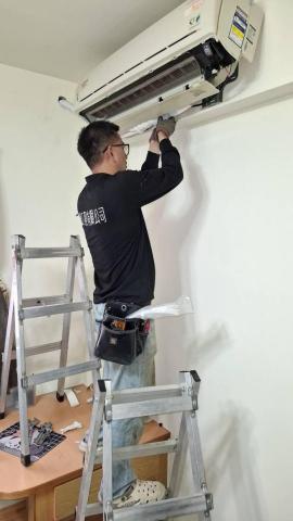 戰府工程冷氣移機安裝檢修 - 新禾7.kw移機安裝