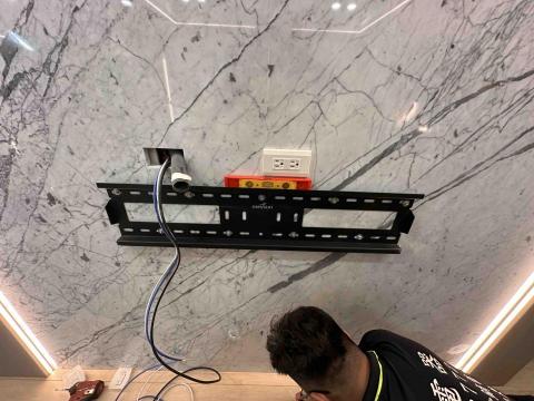 姜信佑 - 大理石壁掛施工