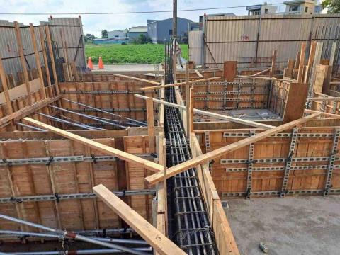 林峯岳建設 - 大里晴田居