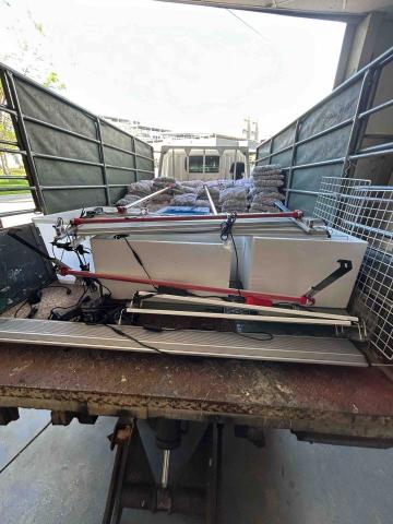 億鈔企業社 - 高雄魚缸運送