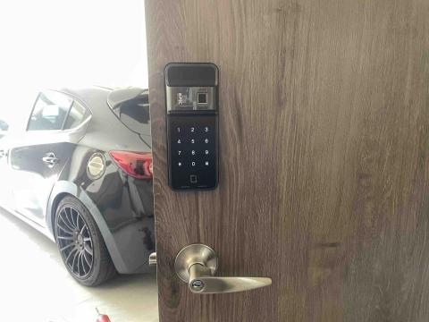 鎖固電子鎖專業代工 - 輔助鎖施工後