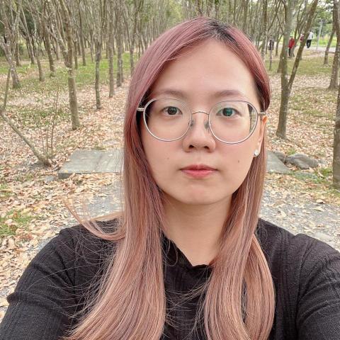 提供刮痧儀服務的專家李芳儀