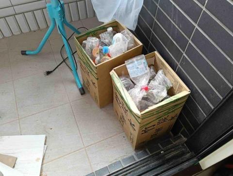 億鈔企業社 - 高雄裝潢廢棄物清理前