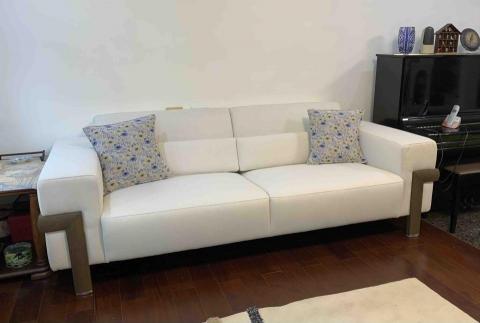 展藝行黃先生 - 這是客人的起家家具，跟我們討論覺得主題沒什麼壞可以整座翻新並更改一些細節，完成後就繼續這份思念情感