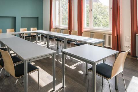 亞哲思國際科技教育事業 - 合作語言學校環境