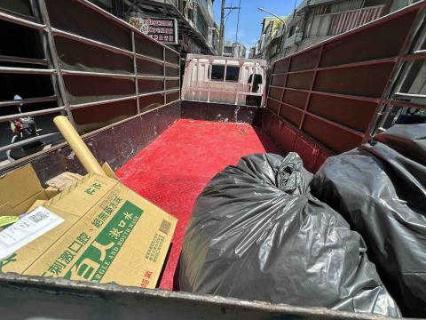 億鈔企業社 - 高雄代收垃圾