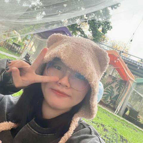 提供永康花店服務的專家黃昱婷