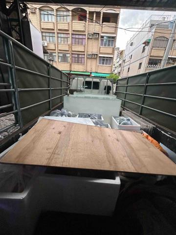 億鈔企業社 - 高雄魚缸活魚運送