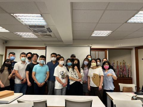 喬依老師 - 台北楷書團體班