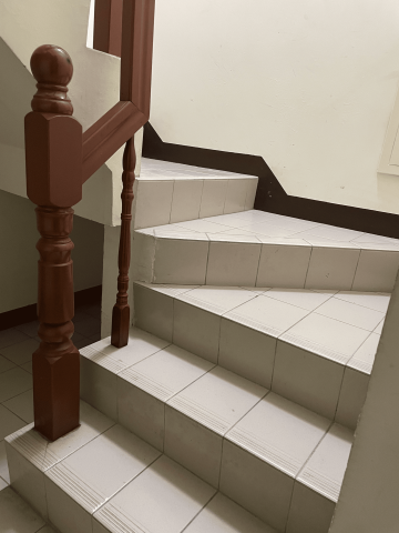 松榮工程 - 樓梯建置、安裝扶手及磁磚鋪貼