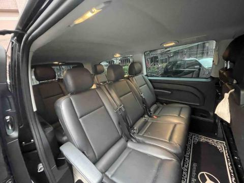 陳永崴 - 3*3*3的座椅、可以提供8位乘客搭乘