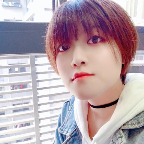 提供edm服務的專家Agnes