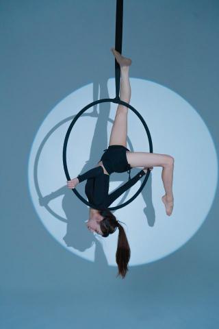 羅章 - 空中瑜珈棚拍