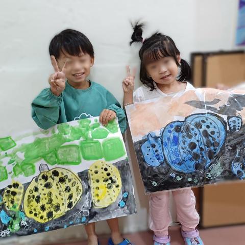 李珈褘 - 介紹一下 著名的草間彌生!