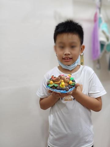 李珈褘 - 大人小孩都喜歡的水豚君正在泡澡呦~