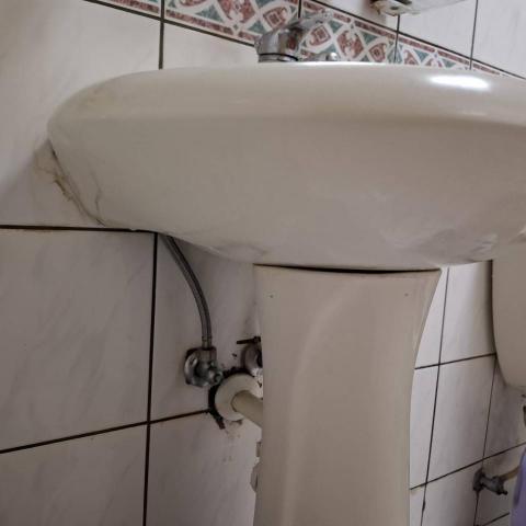 小宇清潔團隊 - 洗手台清潔後