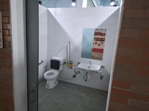 范宏澤 - 拆除整修完（無障礙廁所）