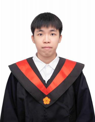 提供台大家教行情服務的專家馮偉倫