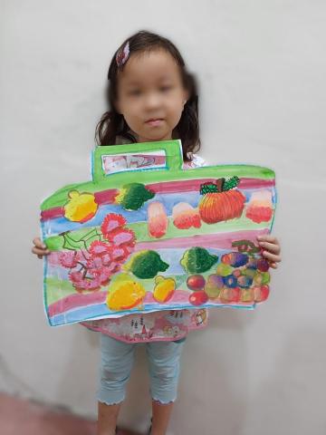 李珈褘 - 加入具台灣代表的元素
茄芷袋!