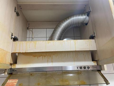 小宇清潔團隊 - 抽油煙機清潔前