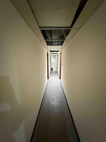 鑫鑽油漆工程行 - 走廊水性撿補刷乾淨