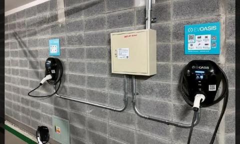 相富系統科技有限公司（新北市事務器械商業同業公會理事長) - 充電樁