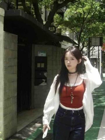 提供消防檢查服務的專家Jenna