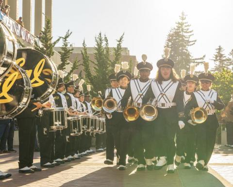 羅媛元 - 大學軍樂隊表演 - California Marching Band
