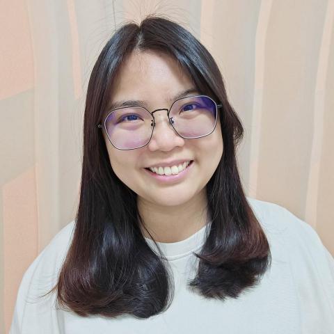 提供寫文章服務的專家蔡旻諭