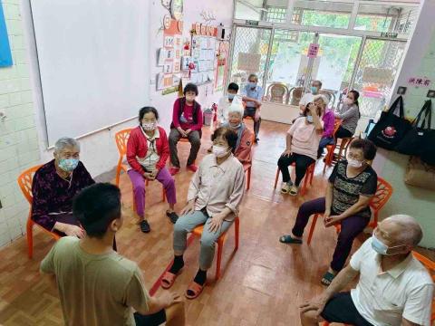 張楷翌Eric - 教學樂齡