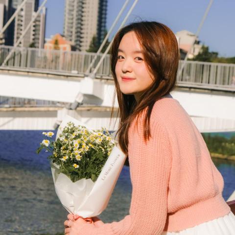 提供鴻海收盤價服務的專家陳幼庭