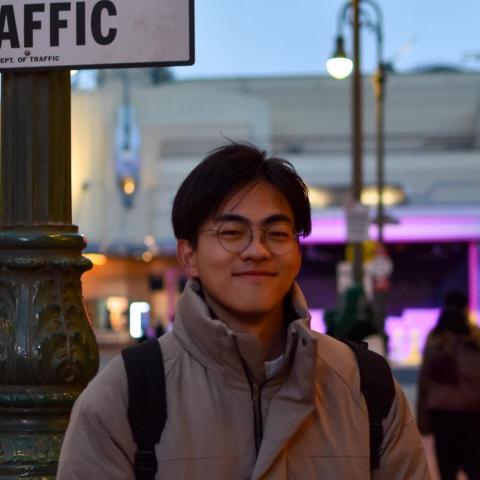 提供152服務的專家卓子元