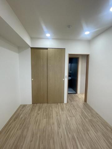 藍慶宇 - 次臥(收納室)