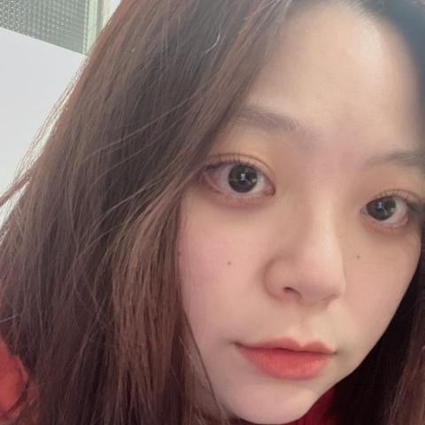 提供兼職服務的專家李忻純