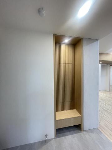 藍慶宇 - 玄關變電箱