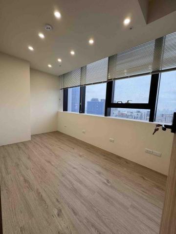 橙居商務中心有限公司 - 