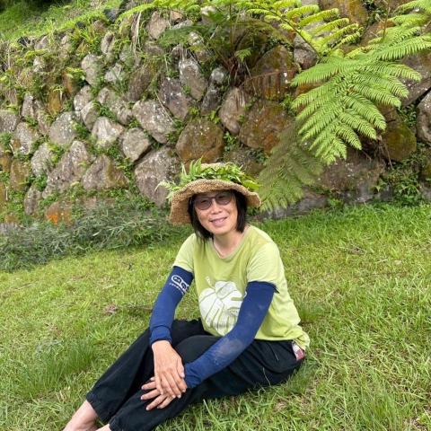 提供一直以來服務的專家Flora