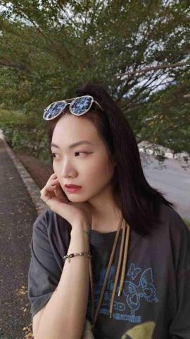 提供受眾服務的專家西那 Xena