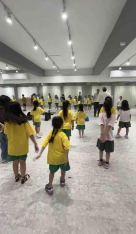 葉明峰 - 於國小才藝班教學