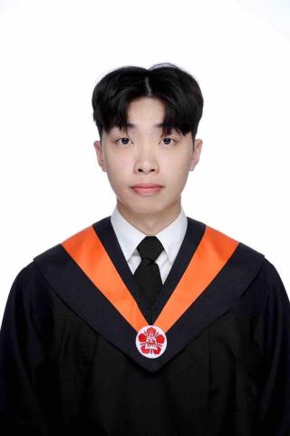 提供新竹到府美甲服務的專家林楷恩