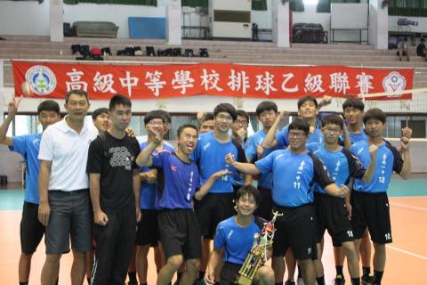 陳永新 - 高中校隊全國第八名，兼顧課業同時，也維持運動習慣。