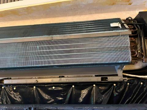 吳思翰 - 室內機清洗