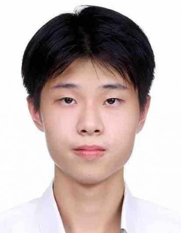 提供內湖社區大學服務的專家張育瑋