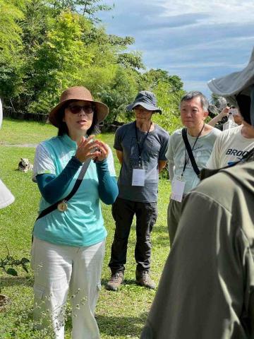 賴美伶（Flora) - 帶領森林療癒相關培訓課程