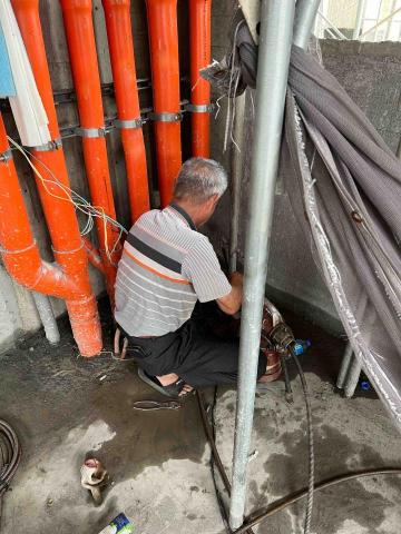 亞洲悍馬企業社 - 工地水管遭泥沙阻塞疏通