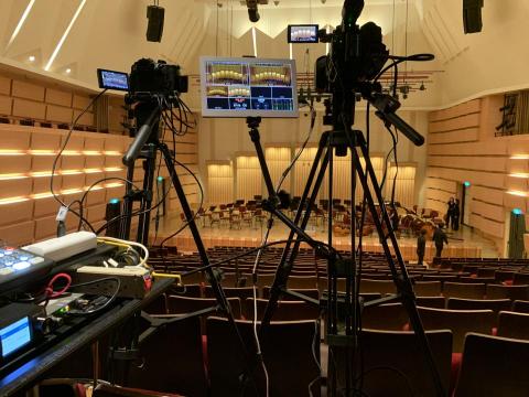 拾年功表演藝術 - 