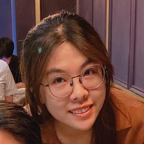 提供兼差副業服務的專家李小姐