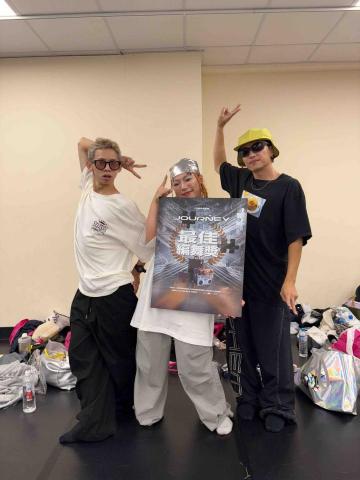 侯佩宜 - 參與舞蹈教室成發