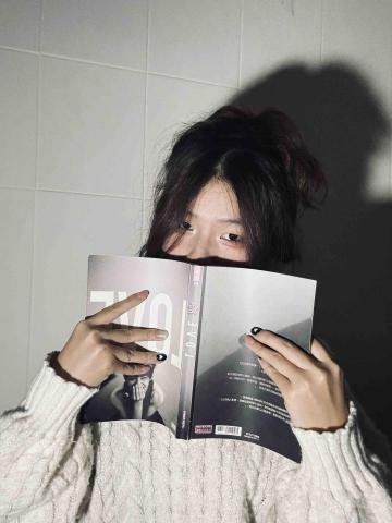 黃彥紜 -  黃彥紜 -