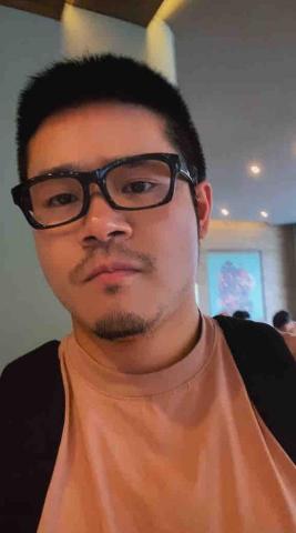 按摩。揍見小士 按摩。揍見小士
